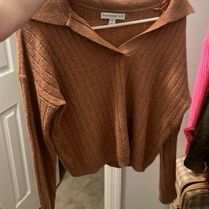 Crop collar sweater